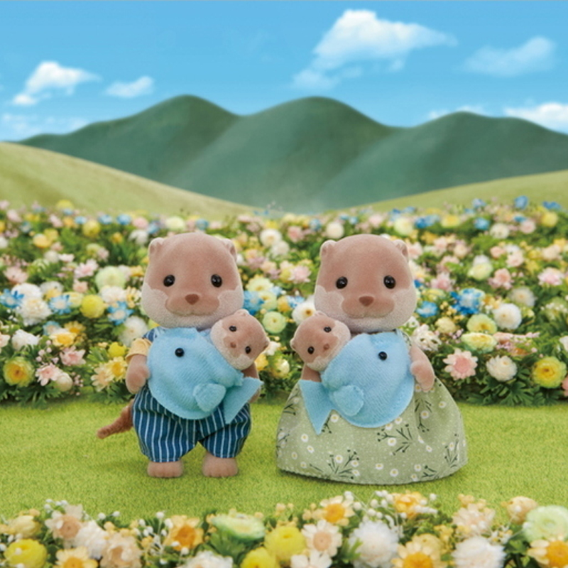 Sylvanian Families Splashy Otter Family