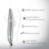 Smart-Home-Appliances-TOUCHBeauty-GLOW-Ultrasonic-Scrub-Device-6