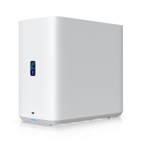 Ubiquiti UNAS-4-W Networks UNAS 4-Bay NAS - White (UNAS-4-W)