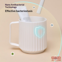 5785833eaea5344e-f-w_200