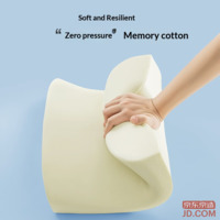 2a18a9bf4e8546c7-f-w_200